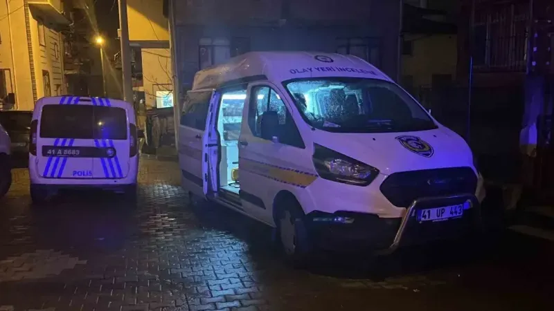 Kocaeli’de vahşet! Kardeşinin boğazını kesti
