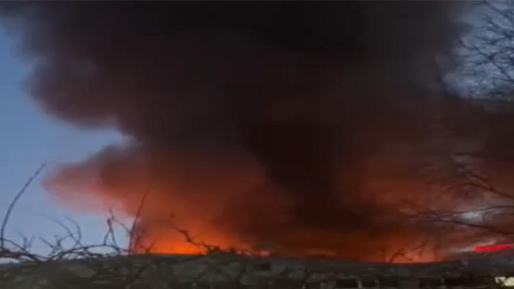 Küçükçekmece’de iş yeri yangını çıktı