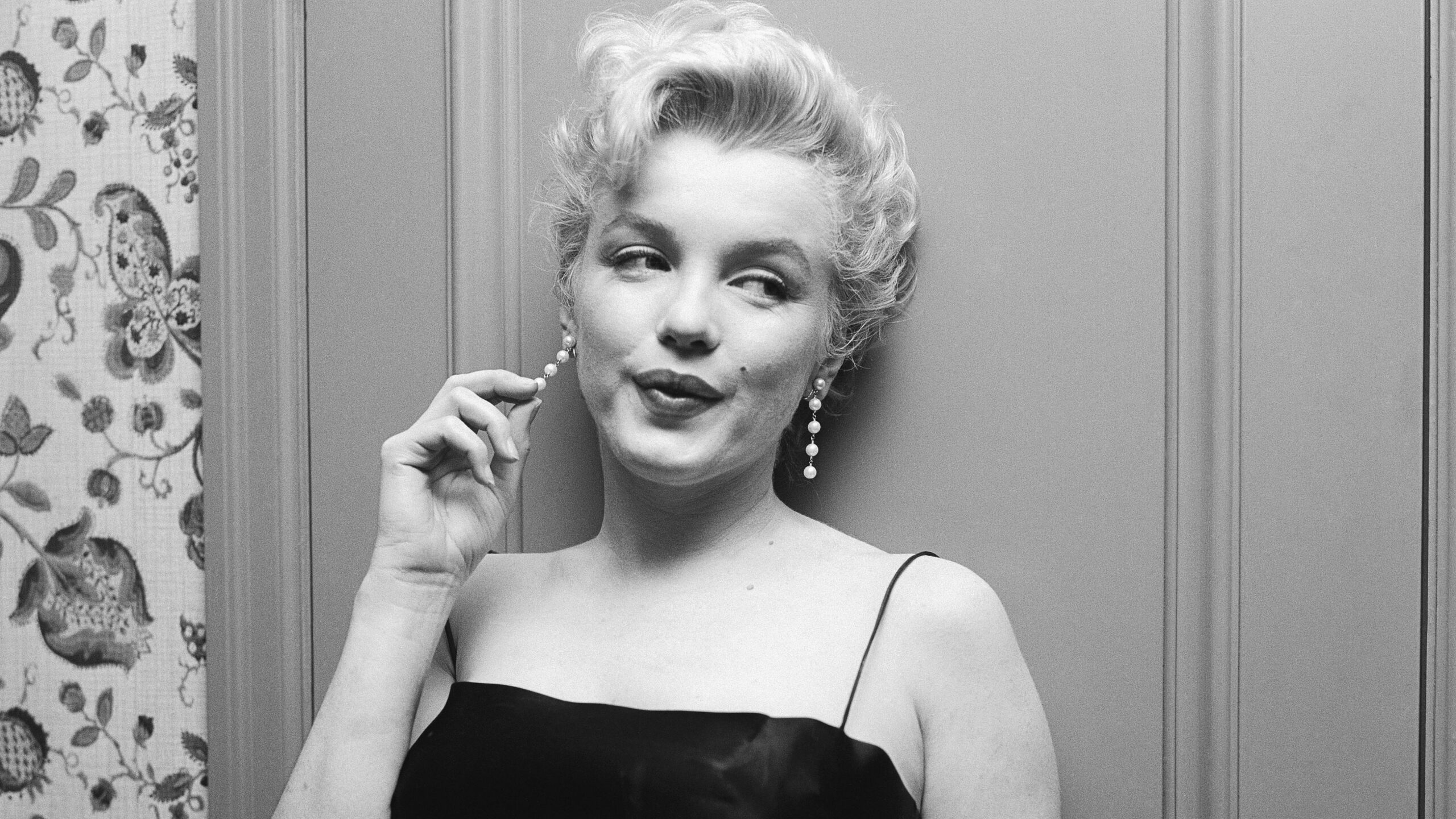 Marilyn Monroe’nun Yakınındaki Mezar Açık Artırmaya Çıkıyor… Marilyn Monroe’nun Yakınındaki Mezar Açık Artırmaya Çıkıyor…