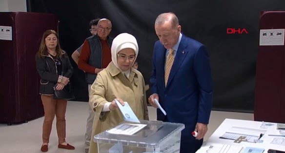 Cumhurbaşkanı Erdoğan oyunu kullandı Cumhurbaşkanı Erdoğan oyunu kullandı