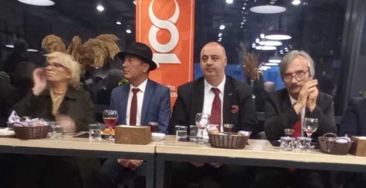 Ataşehir’de düzenlenen iftar etkinliğinde basın ve siyasetçiler buluştu