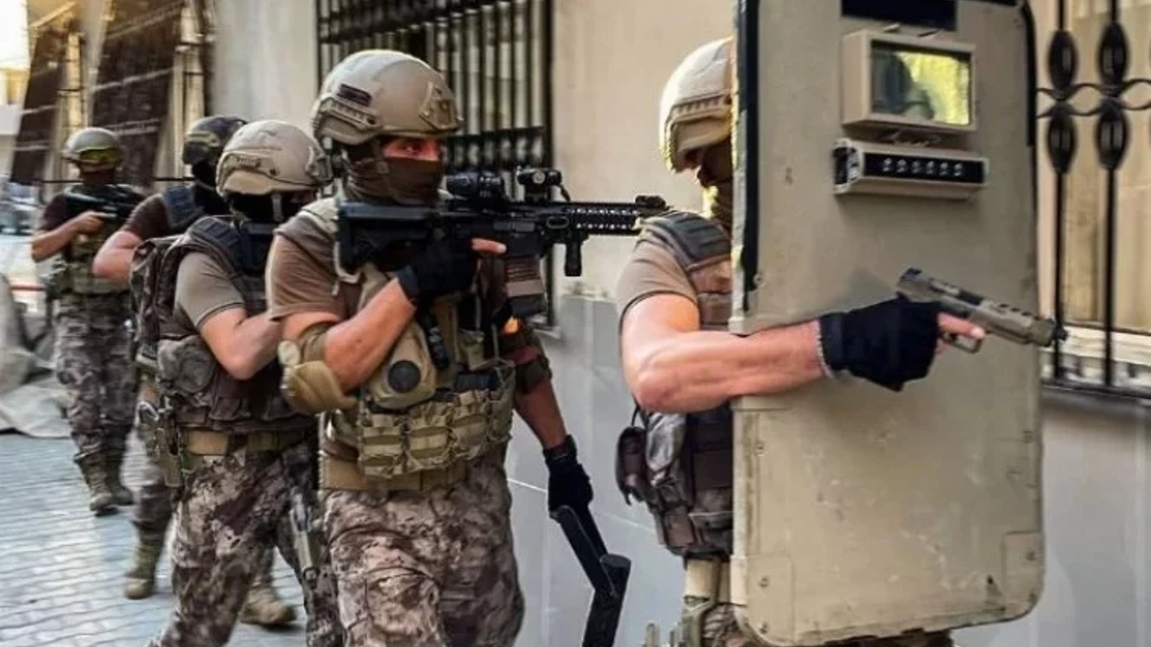 Silah kaçakçılarına büyük darbe!