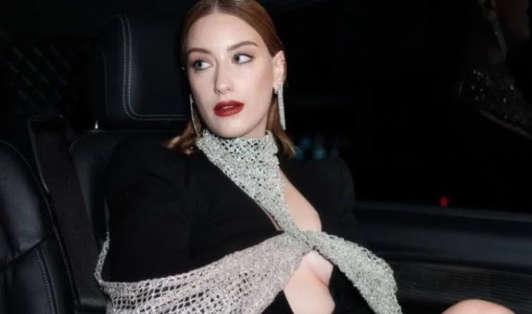 Oyuncu Hazal Kaya’dan, milyonluk anlaşma!