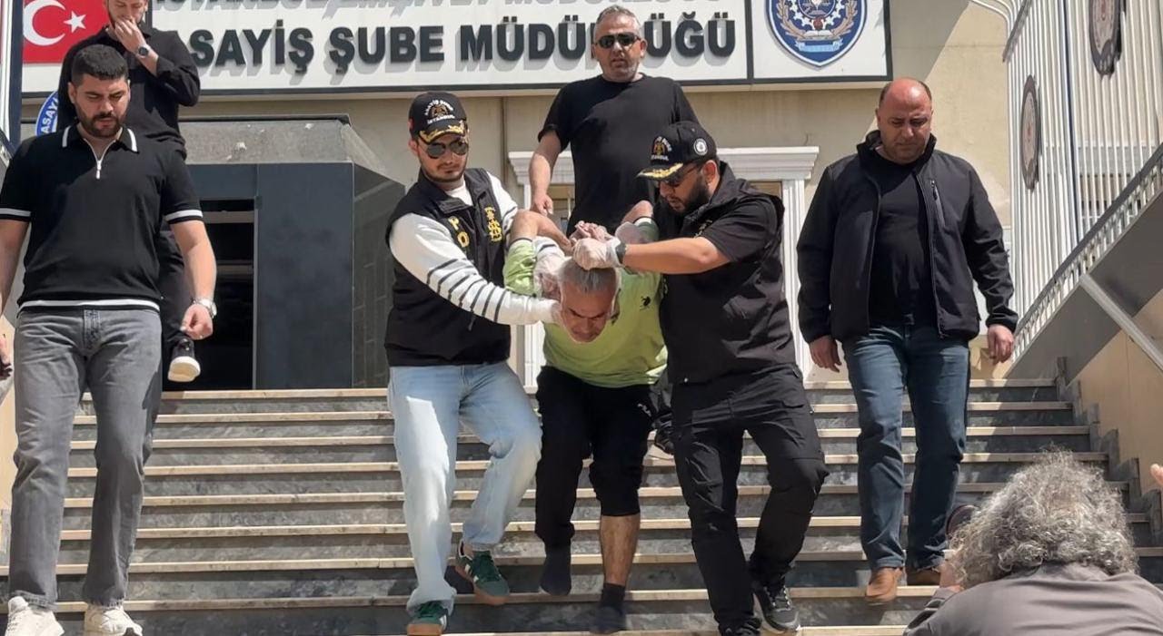 Taksiciyi öldürüp araçtan atan şahıs İran’lı çıktı!