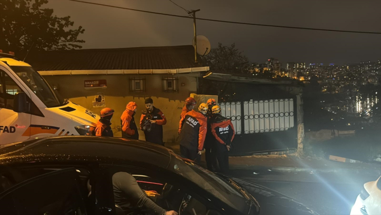İstanbul Gaziosmanpaşa’da toprak kayması: 96 kişi tahliye edildi
