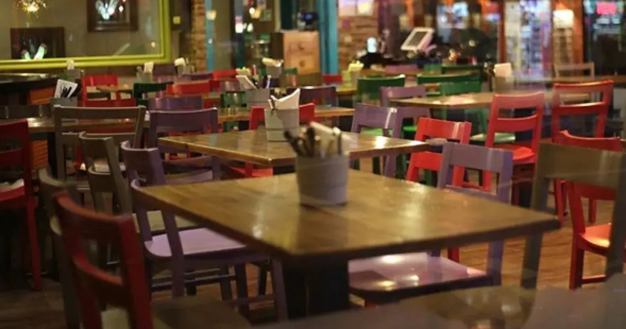 Gazeteci Kübra Par, Dürümcüde Nasıl ”Kazıklandığını” Anlattı…