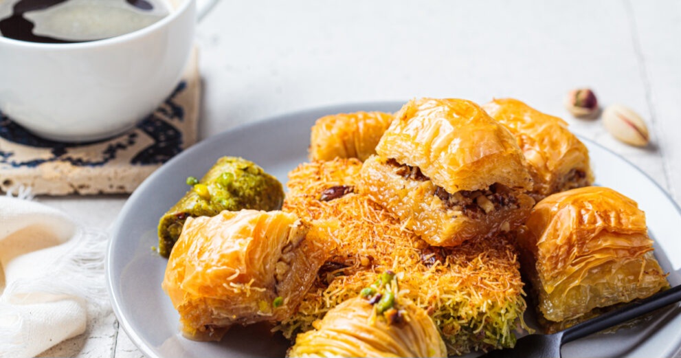 Bayram sofralarının “kraliçesi” baklava