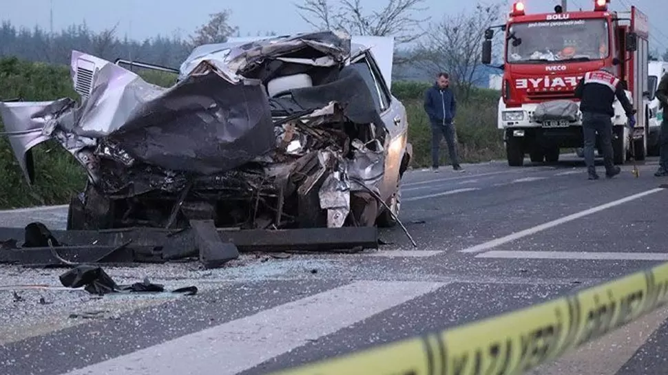 Bayram tatilinin acı bilançosu: 4 bin 998 trafik kazası, 66 can kaybı Bayram tatilinin acı bilançosu: 4 bin 998 trafik kazası, 66 can kaybı