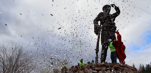 Denizli’de Milli Mücadele kahramanının heykeli kundaklandı