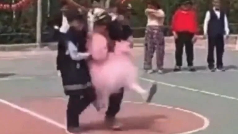 23 Nisan “müsamere”sinde skandal!