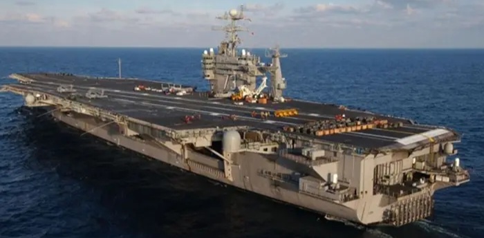 ABD’den uçak gemisi USS George Washington, Japonya’ya doğru yola çıkacak