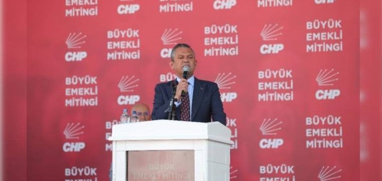 CHP’den Ankara’da Büyük Emekli Mitingi: Özgür Özel’den 15 maddelik çözüm önerisi! CHP’den Ankara’da Büyük Emekli Mitingi: Özgür Özel’den 15 maddelik çözüm önerisi!