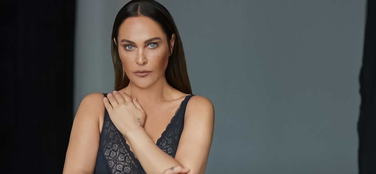 Hülya Avşar, Bambi Yatak’la 50 milyona anlaşma yaptı