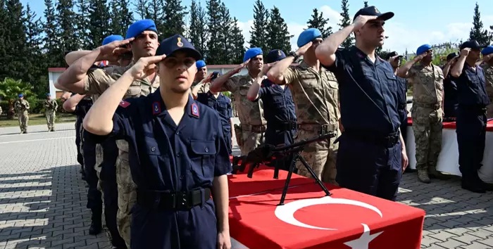 Osmaniye’de Engelliler Haftası kapsamında engelli gençler bir günlüğüne asker oldu Osmaniye’de Engelliler Haftası kapsamında engelli gençler bir günlüğüne asker oldu