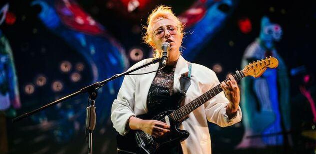 Şarkıcı Kalben Sağdıç, uyuşturucu operasyonunda gözaltına alındı