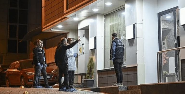 Küçükçekmece’de el bombalı saldırı girişimi