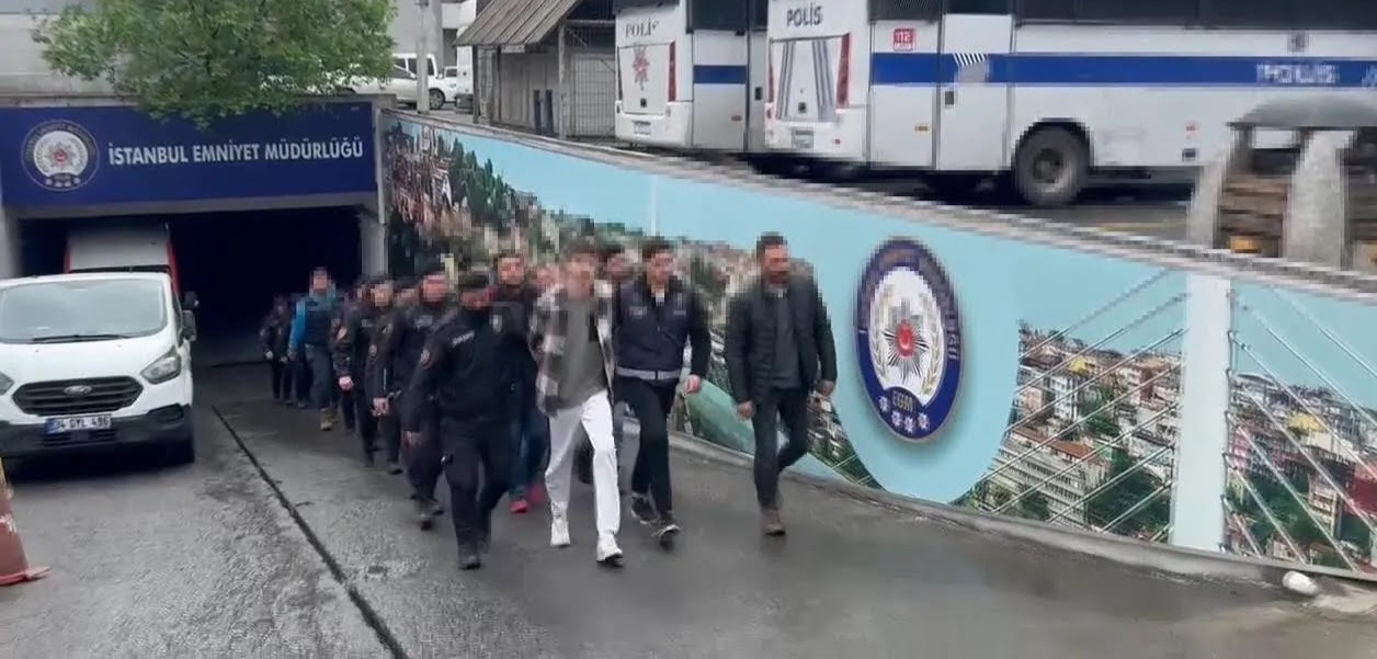 İstanbul’da 1 Mayıs nedeniyle gözaltına alınan 38 kişi tutuklandı