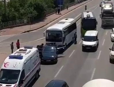 Alper Gezeravcı trafik kazası geçirdi