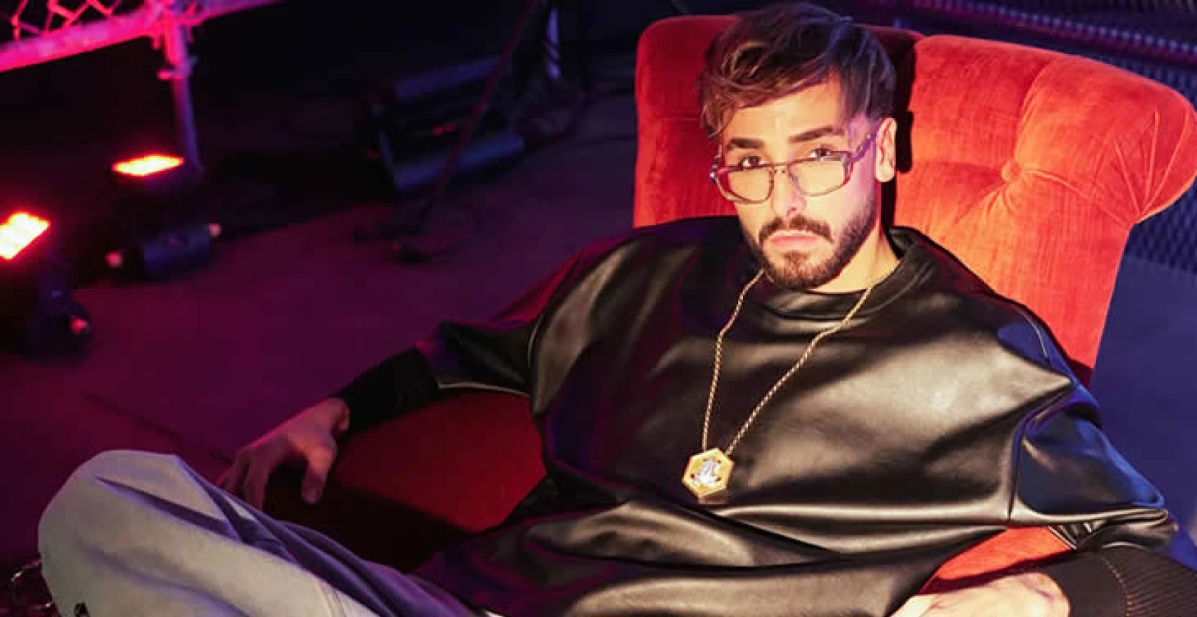 Rapçi Sefo, huzur dersi verdi Rapçi Sefo, huzur dersi verdi