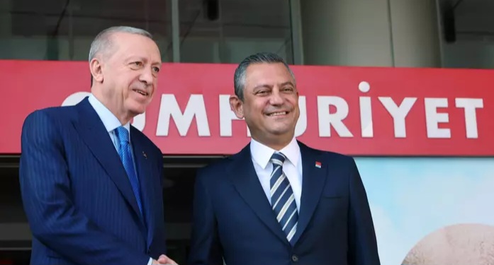 Cumhurbaşkanı Erdoğan’dan CHP’ye iade-i ziyaret: Ekonomi ve yeni anayasa masada Cumhurbaşkanı Erdoğan’dan CHP’ye iade-i ziyaret: Ekonomi ve yeni anayasa masada