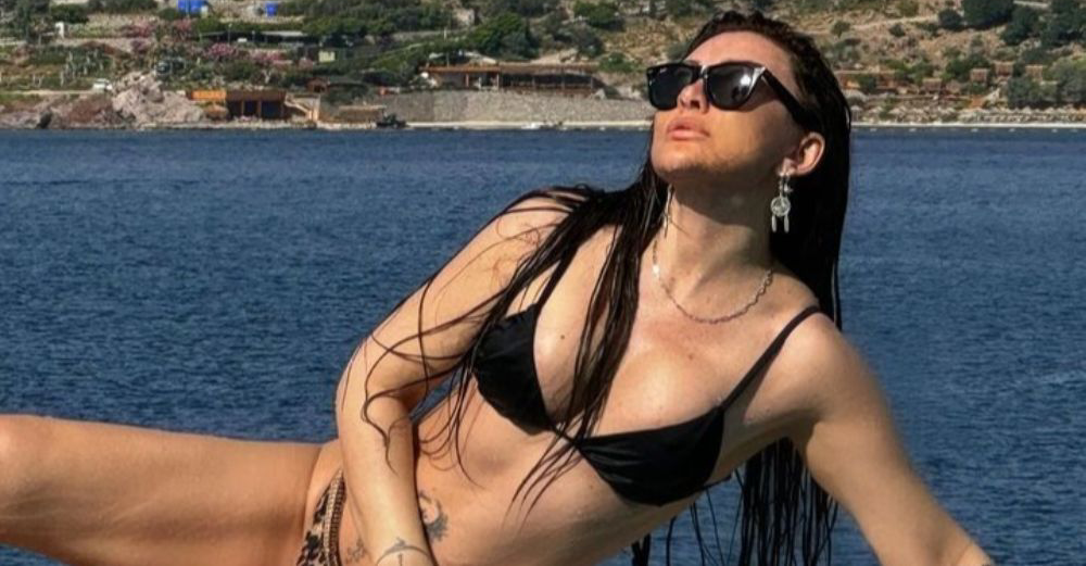 Selen Görgüzel bikinili görüntülendi! Sosyal medyada yankı buldu Selen Görgüzel bikinili görüntülendi! Sosyal medyada yankı buldu