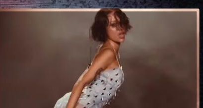 Zeynep Bastık, sahnede kalça dansıyla kendinden geçti! Zeynep Bastık, sahnede kalça dansıyla kendinden geçti!