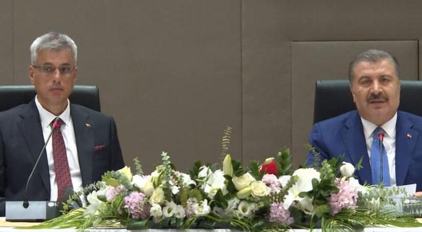 Sağlık Bakanlığı’nda devir teslim: Fahrettin Koca görevi Kemal Memişoğlu’na bıraktı
