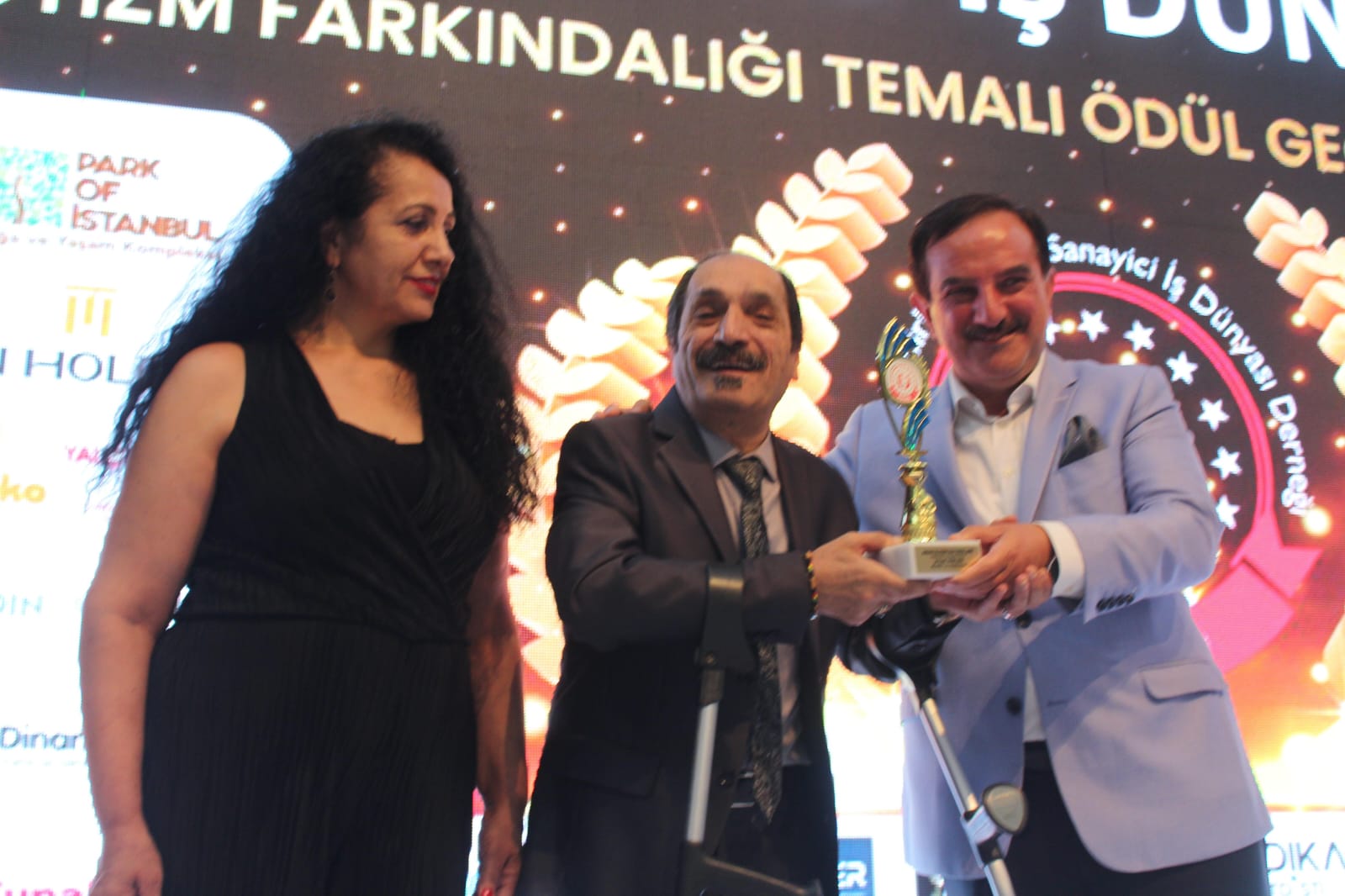 Mehmet Ali Gündoğdu, ASİAD Ödül Töreninde Duygusal Anlar Yaşattı