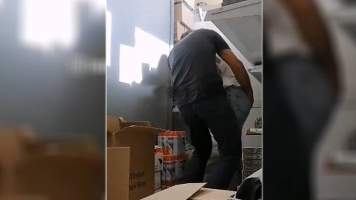 Konya’da skandal taciz görüntüsü! Market sahibi 17 yaşındaki çalışanını taciz etti! Konya’da skandal taciz görüntüsü! Market sahibi 17 yaşındaki çalışanını taciz etti!