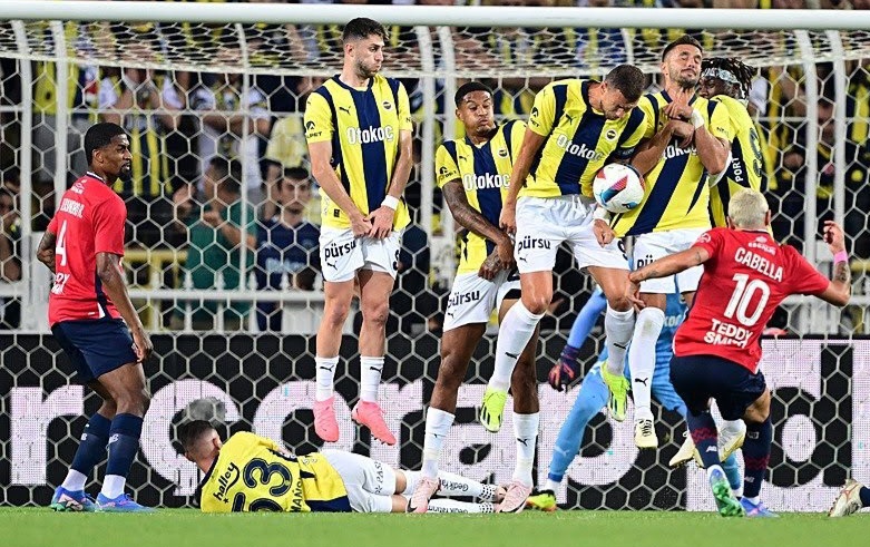 Fenerbahçe uzatmada şampiyonlar ligine veda etti