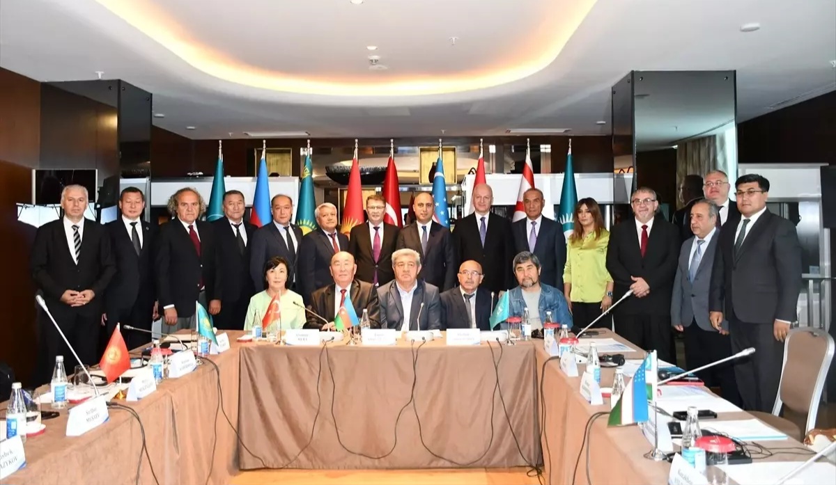 Türk dünyasının ortak alfabesi kabul edildi