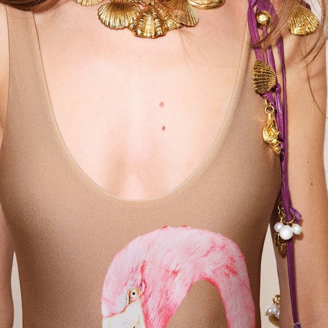 Chloé, 2025 Yaz Koleksiyonunu Tanıttı Chloé, 2025 Yaz Koleksiyonunu Tanıttı