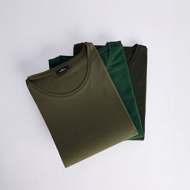 Basic Tişörtler: Şıklığı ve Konforu Bir Arada Sunuyor