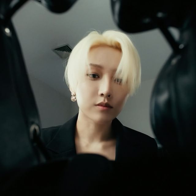 Dior Caro Sırt Çantası, Beklenmedik Derinlikleriyle Dikkat Çekiyor Dior Caro Sırt Çantası, Beklenmedik Derinlikleriyle Dikkat Çekiyor