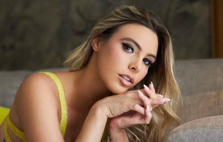 Lele Pons’ın, sosyal medyadaki paylaşımları merak konusu oluyor