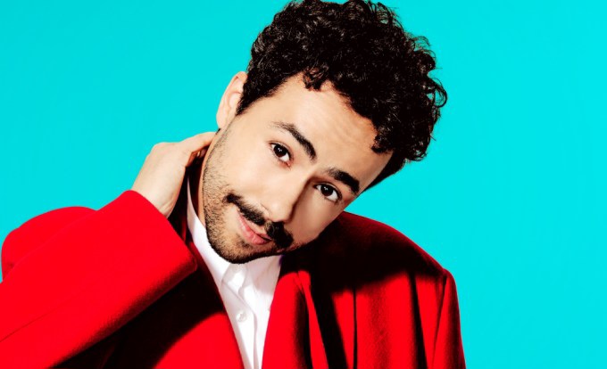 Ramy Youssef, takipçilerine ilham vermeye devam ediyor