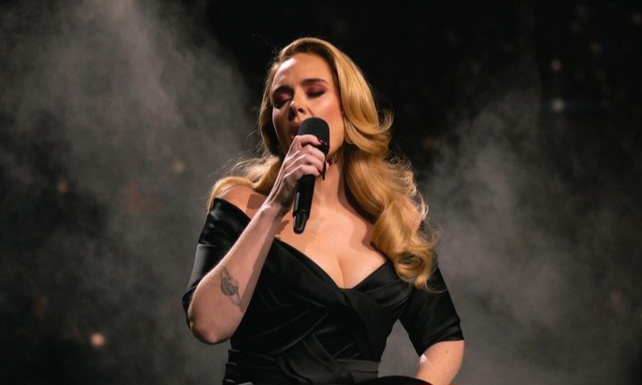 Ünlü şarkıcı Adele’den hayranlarını üzen haber geldi! Ünlü şarkıcı Adele’den hayranlarını üzen haber geldi!