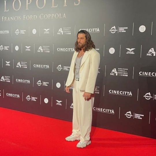 Can Yaman, Coppola’nın yeni filmi Megalopolis’in galasında özel konuk oldu