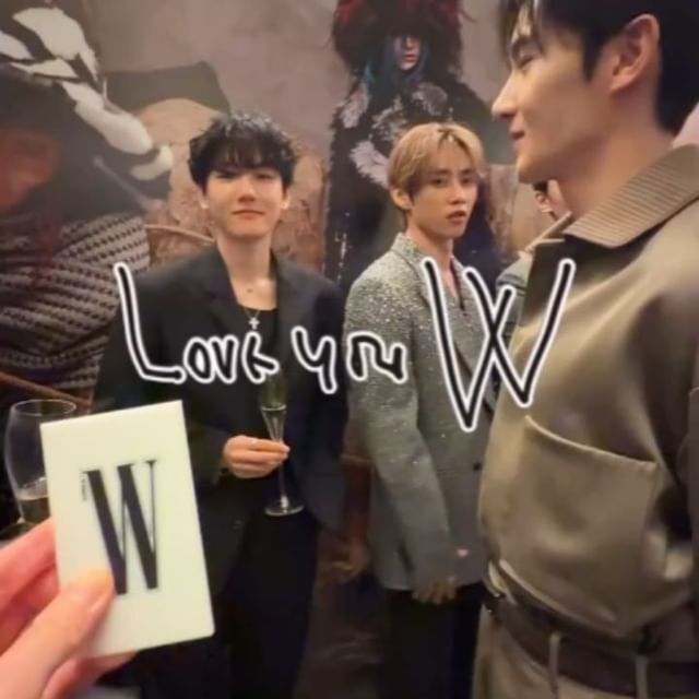 Exo Üyesi Baekhyun, Sosyal Medyada Paylaşımlarıyla Hayranlarıyla Bağını Güçlendiriyor