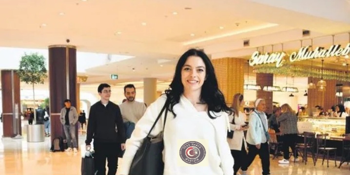 Melis Sezen İstinyePark’ta görüntülendi