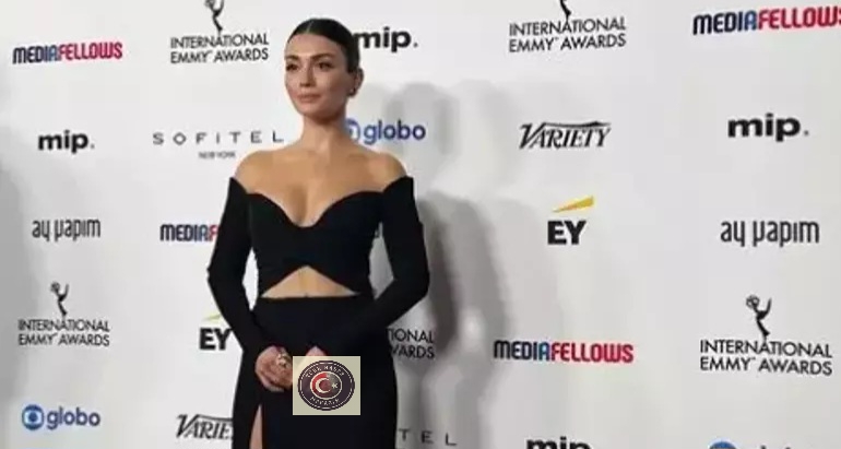 Oyuncu Özge Yağız, Emmy Ödülleri’nde göz kamaştırdı