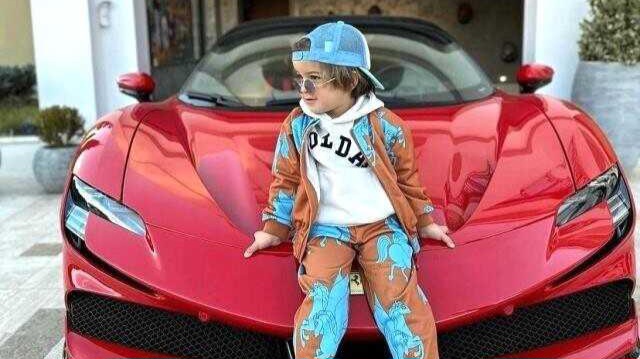 Kenan Sofuoğlu’nun 5 yaşındaki oğlu Zayn Sofuoğlu Lamborghini’le sınır tanımıyor