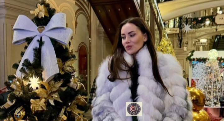 Fahriye Evcen’in Moskova gezisi trend oldu!