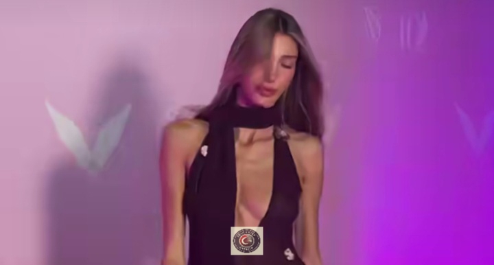 Şevval Şahin, Victoria’s Secret defilesinde yürek hoplattı