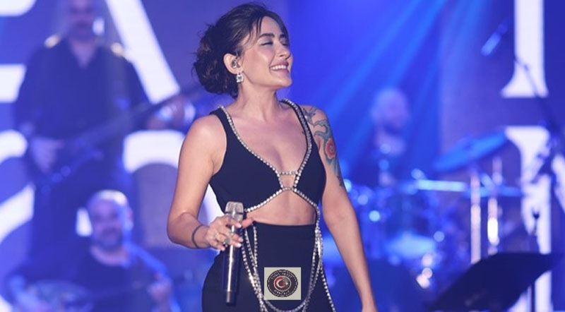 Melek Mosso, müzik kariyerindeki zorlukları ve yaşadığı zorbalığı anlattı