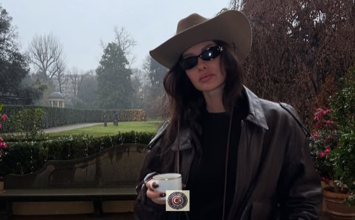 Oyuncu Yasemin Özilhan, sosyal medyada paylaştığı her anısı büyüleyici bir etki yaratıyor. Oyuncu Yasemin Özilhan, sosyal medyada paylaştığı her anısı büyüleyici bir etki yaratıyor.