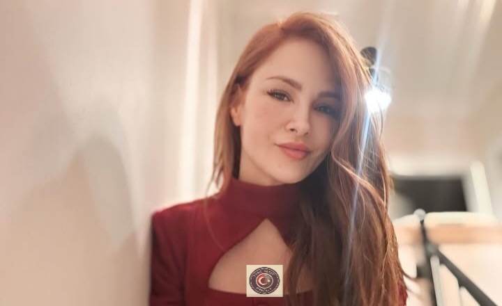 Mine Tugay, sosyal medya hesaplarında cesur paylaşımları dikkat çekiyor Mine Tugay, sosyal medya hesaplarında cesur paylaşımları dikkat çekiyor