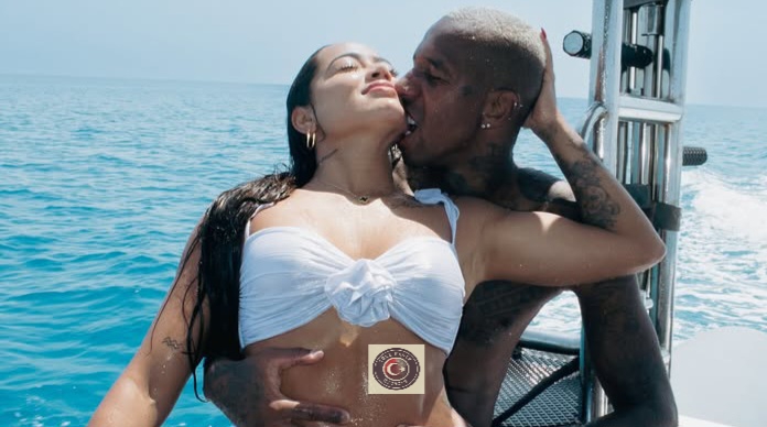 Fenerbahçe’nin yeni transferi Anderson Talisca, transferiyle olduğu kadar özel hayatıyla da gündemde Fenerbahçe’nin yeni transferi Anderson Talisca, transferiyle olduğu kadar özel hayatıyla da gündemde