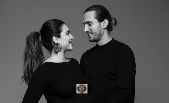 Oyuncu Melisa Aslı Pamuk ve Yusuf Yazıcı’nın bebeklerinin doğumuna gün sayıyor