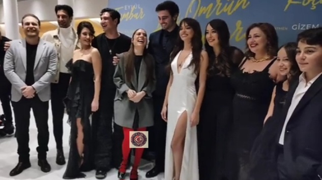 Bir Ömrün Sonbaharı adlı sinema filmi, Atlas Sineması’nda gösterime girdi. Türk Haber Magazin kameralarına yansıdı